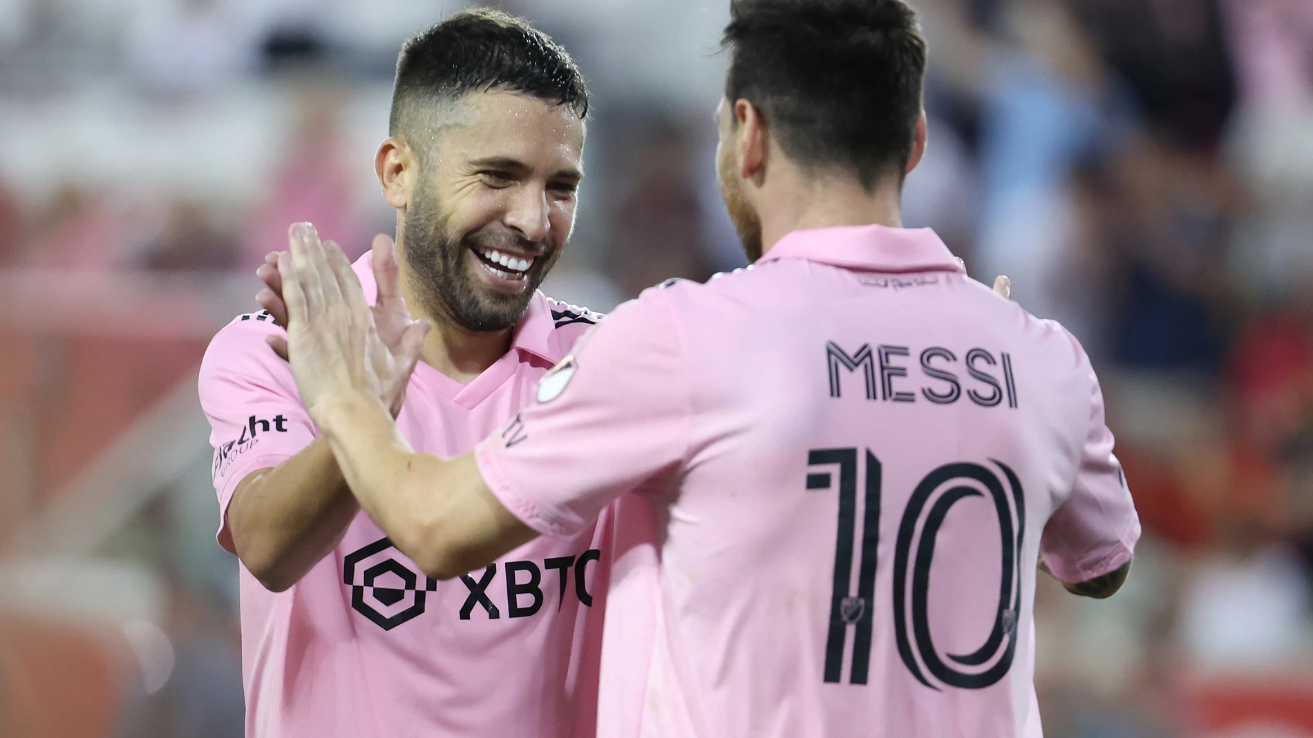 Messi y Jordi Alba sancionados por ausentarse del All-Star