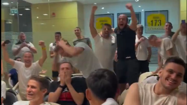 Celebración en el Kairat Almaty por cruce con el Real Madrid