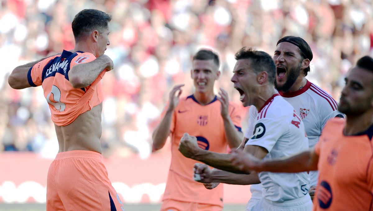 Sevilla golea al Barcelona y le quita el invicto en la Liga española