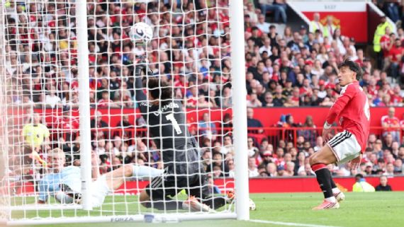 El cuerpo arbitral de la Premier League reconoció el fallo del VAR en el gol de Haaland